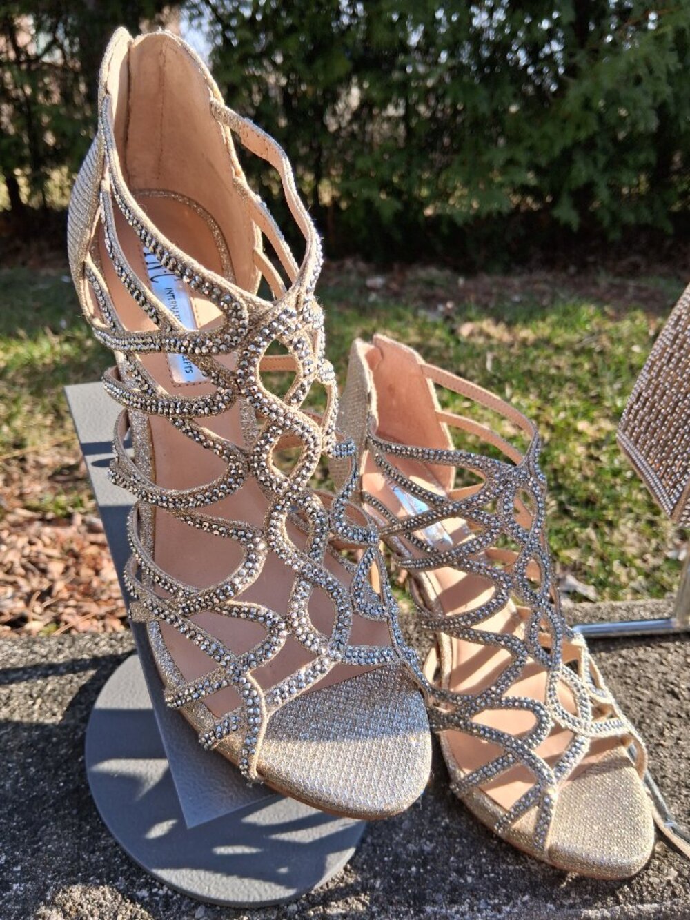 2 items = Women's Champagne Crystal Strappy Gold High Heel Sandals 7.5 and Bag - Picture 4 of 11